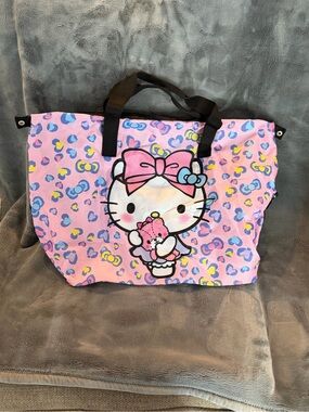 🩷🩷Sanrio MYSTERY BUNDLE w/ Hello Kitty Zippered Duffle Tote with Shoulder Strap